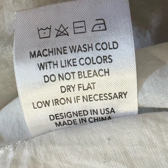 By Egreis Women's White Medium Long Sleeve Lightweight Sheer Classic Soft Shirt - Picture 5 of 6